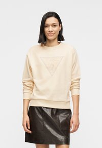 Спортивная толстовка