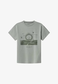 Футболка Футболка