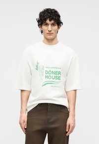 Футболка Футболка