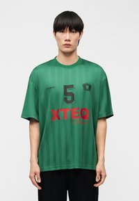 Футболка Футболка