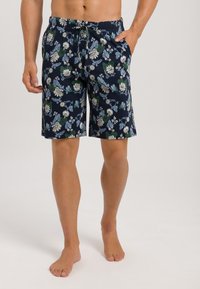 Пижама с шортами