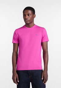 Футболка Футболка