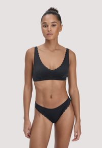 Бюстгальтер