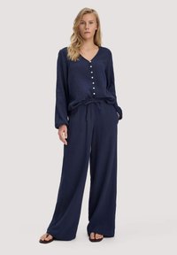 Широкие брюки