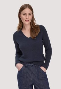 Пуловер Пуловер