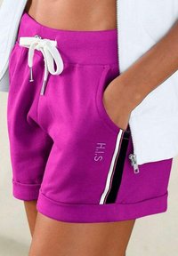 Шорты Шорты