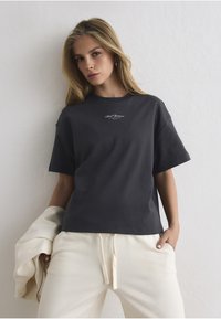 Спортивная майка