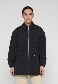 Спортивная куртка