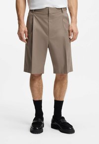 Шорты Шорты