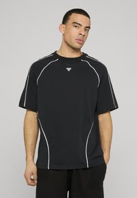 Футболка Футболка