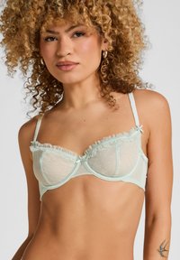 Бюстгальтер