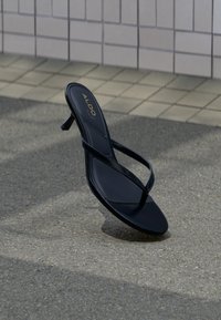 Вьетнамки Вьетнамки