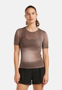 Спортивная майка