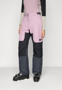 Спортивные штаны