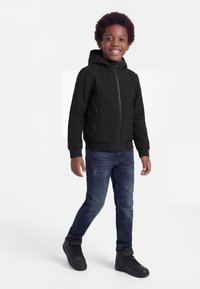 Спортивная куртка