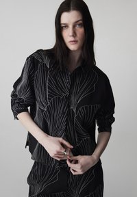 Блузка-рубашка