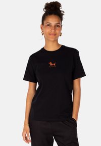 Футболка Футболка