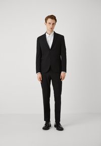 Костюм Костюм