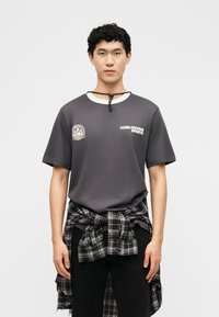 Футболка Футболка