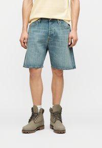 Шорты Шорты