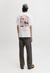 Футболка Футболка