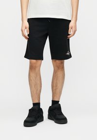 Шорты Шорты