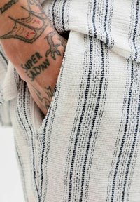 Шорты Шорты