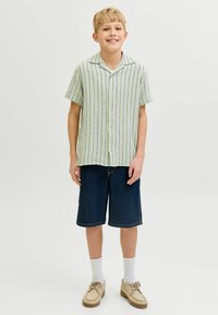 Рубашка Рубашка