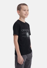 Футболка Футболка