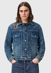 Джинсовая куртка