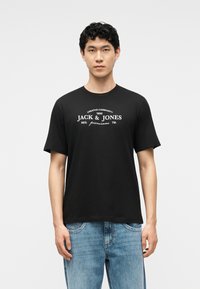 Футболка Футболка