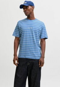 Футболка Футболка