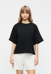 Футболка Футболка