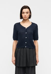 Вязаная кофта Вязаная кофта