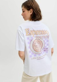 Футболка Футболка