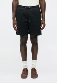 Шорты Шорты