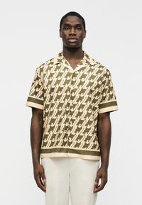 Рубашка с коротким рукавом Рубашка с коротким рукавом