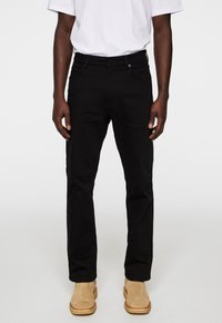 Прямые джинсы Прямые джинсы