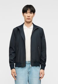 Куртка бомбер Куртка бомбер