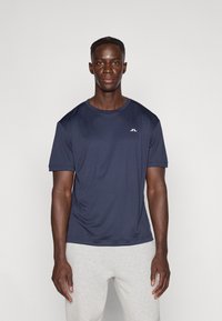 Футболка Футболка