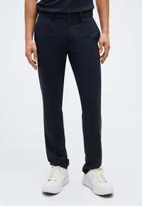 Спортивные штаны