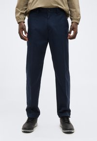 Спортивные штаны