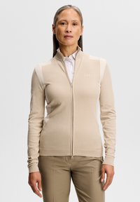 Спортивная толстовка