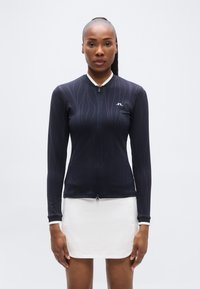 Спортивная куртка Спортивная куртка