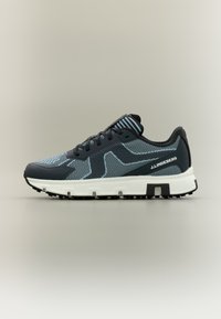 Кроссовки Кроссовки