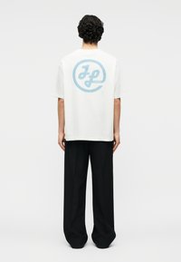 Футболка Футболка