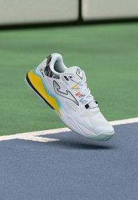 Кроссовки Кроссовки