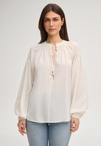 Блузка Блузка