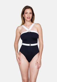 Слитный купальник