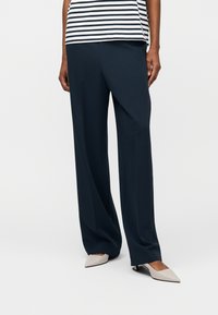 Прямые брюки